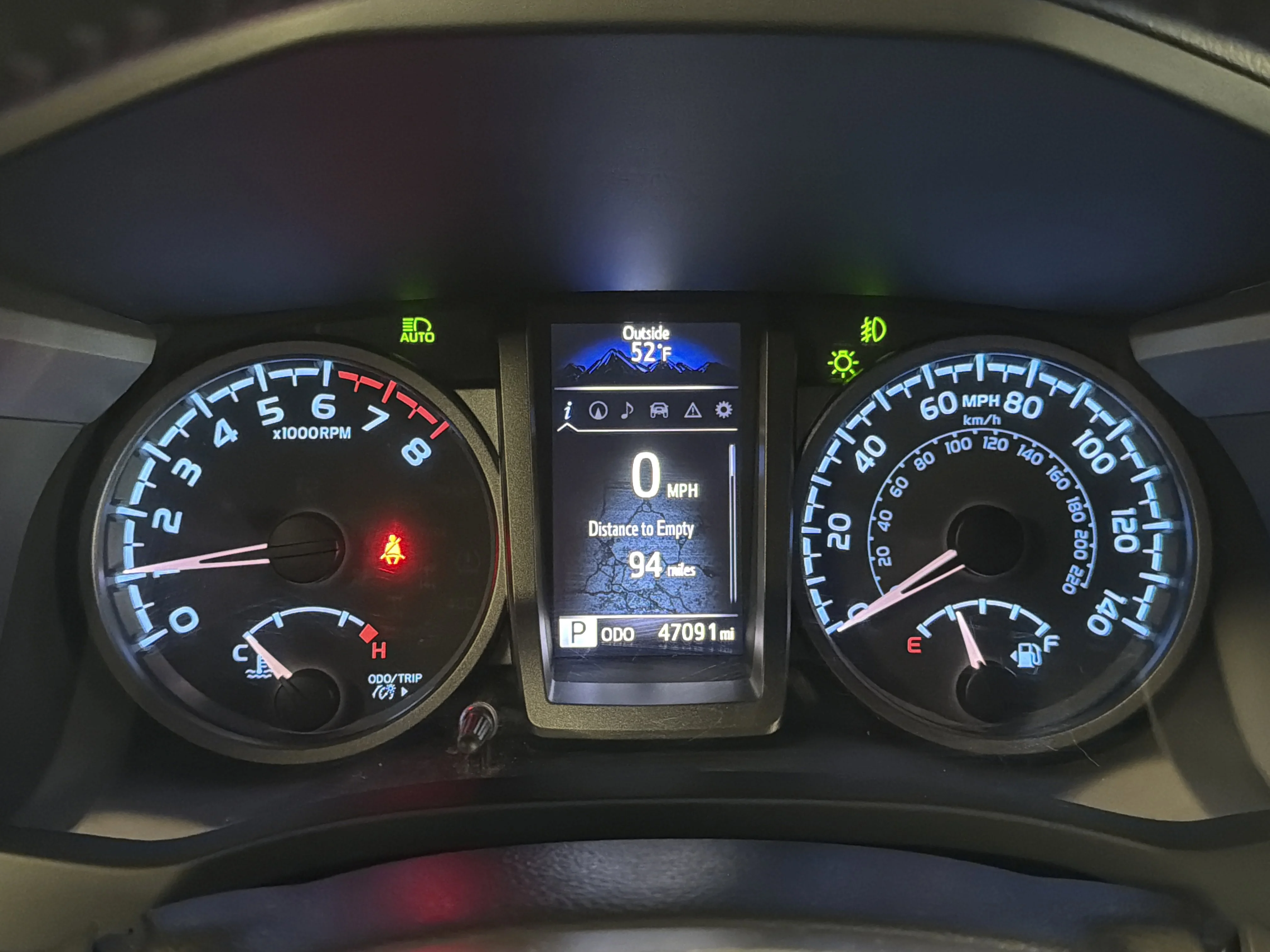Used 2022 Barcelona Red Metallic Toyota  image 9