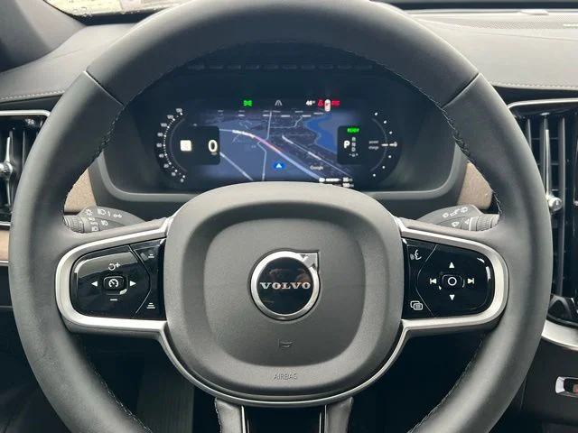 2026 Volvo XC90 Plus - Photo 10