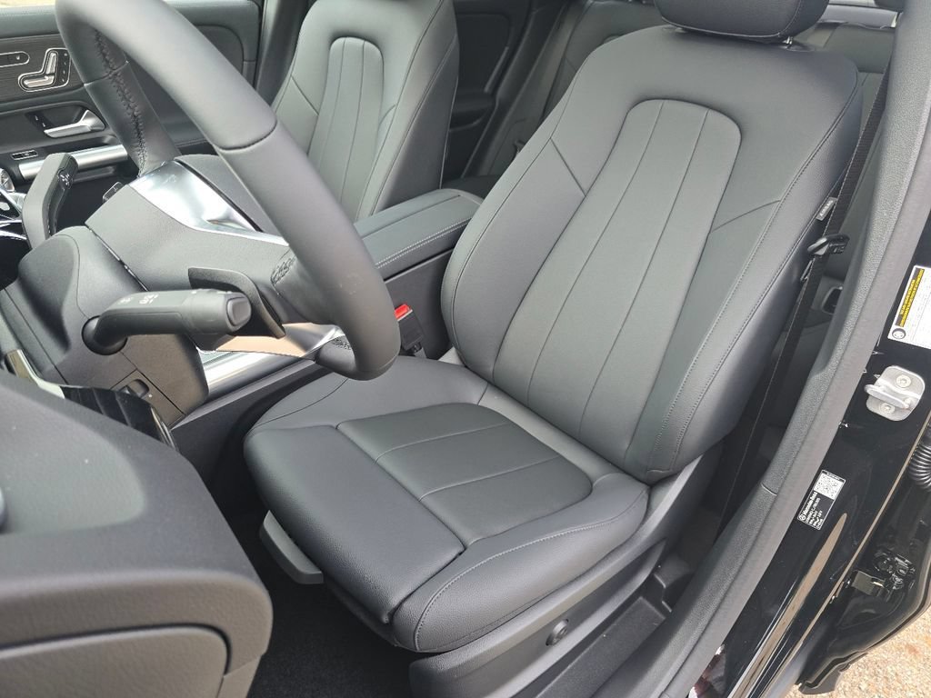 New 2026 Night Black Mercedes-Benz GLA 250 image 62