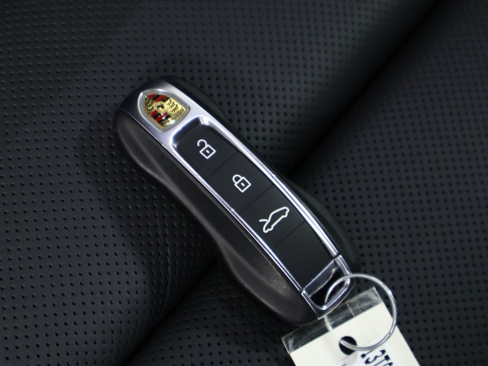 Certified Used 2024 Chlk/Chalk Porsche Carrera image 34