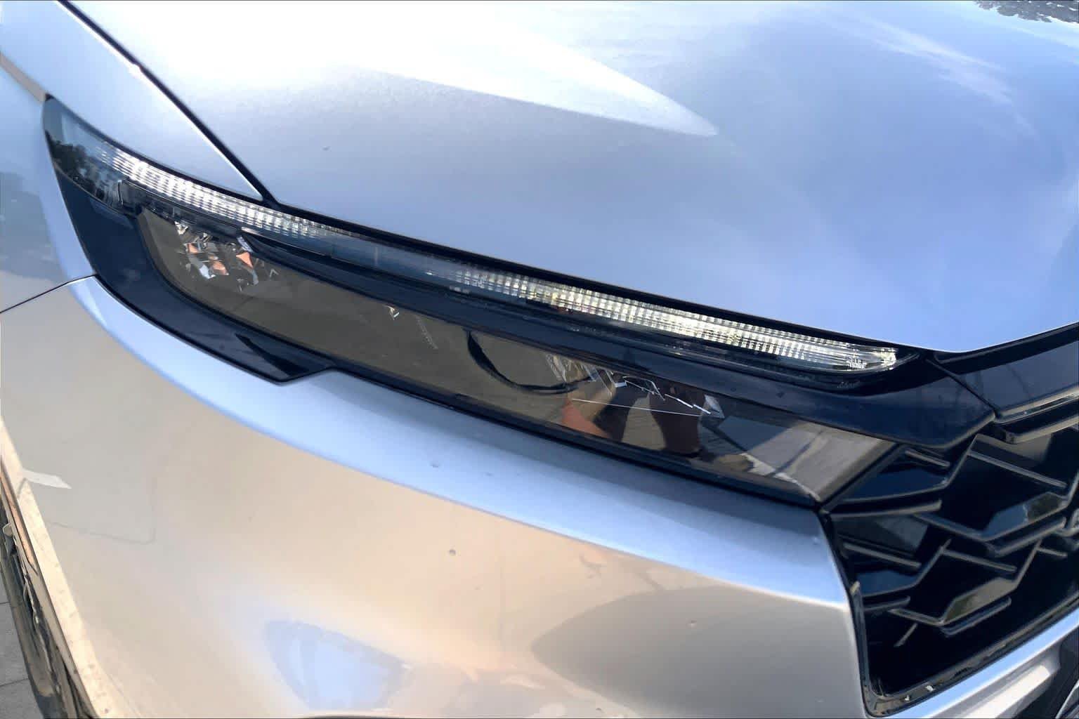 Used 2025 Solar Silver Metallic Honda Sport-L image 27
