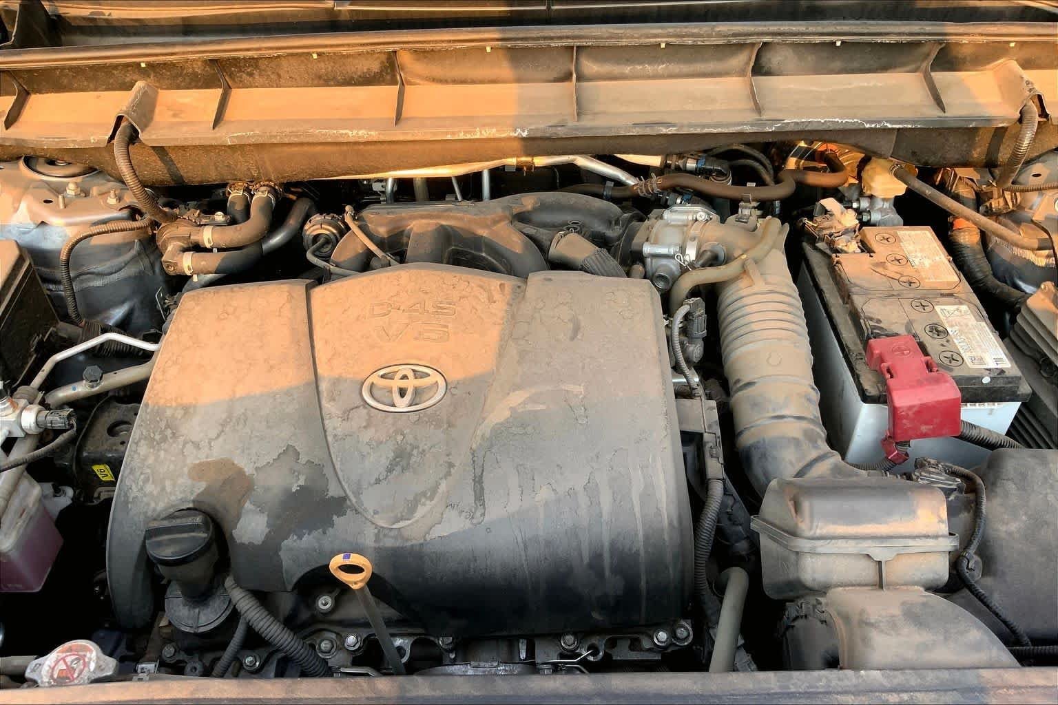 Used 2021 Moon Dust Toyota Limited image 31