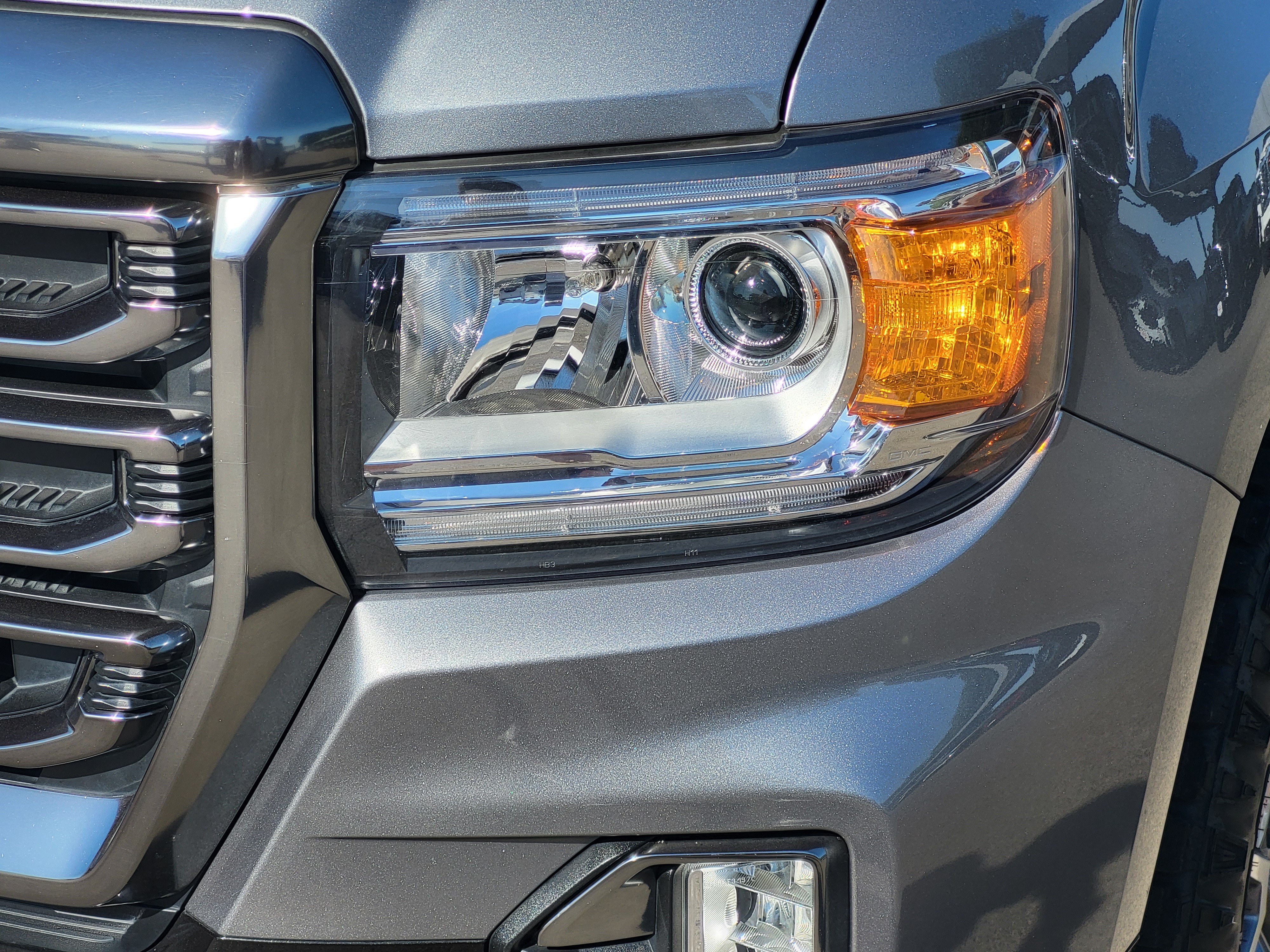 2022 GMC Canyon AT4 - Photo 8