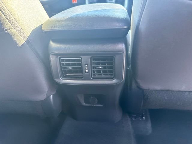 Used 2025 Ice Toyota LE image 11