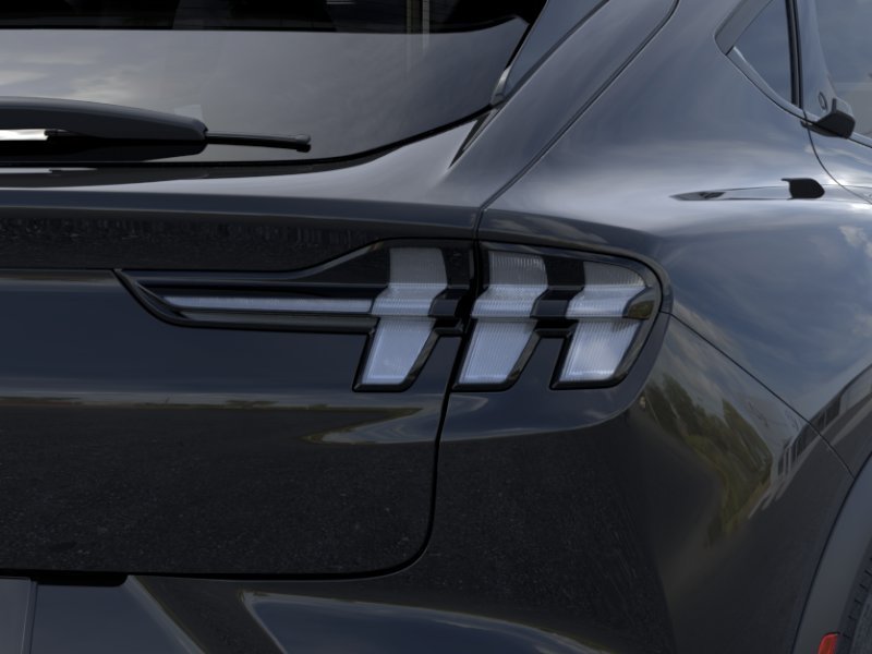 New 2026 Shadow Black Ford Select image 22