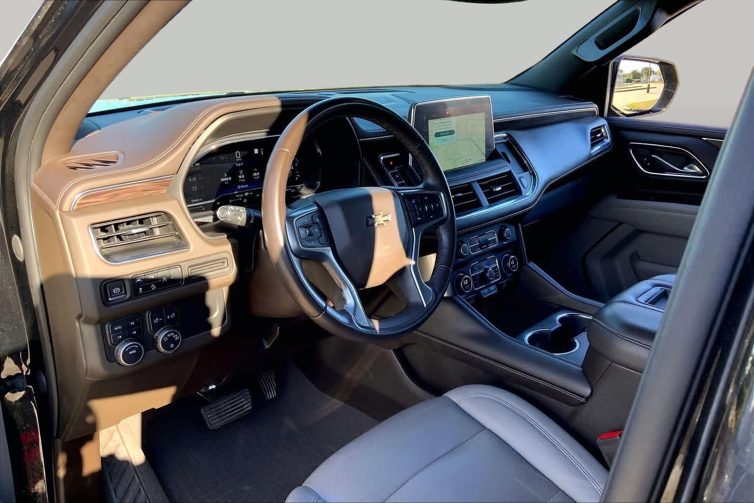 Certified Used 2023 Black Chevrolet Z71 image 18