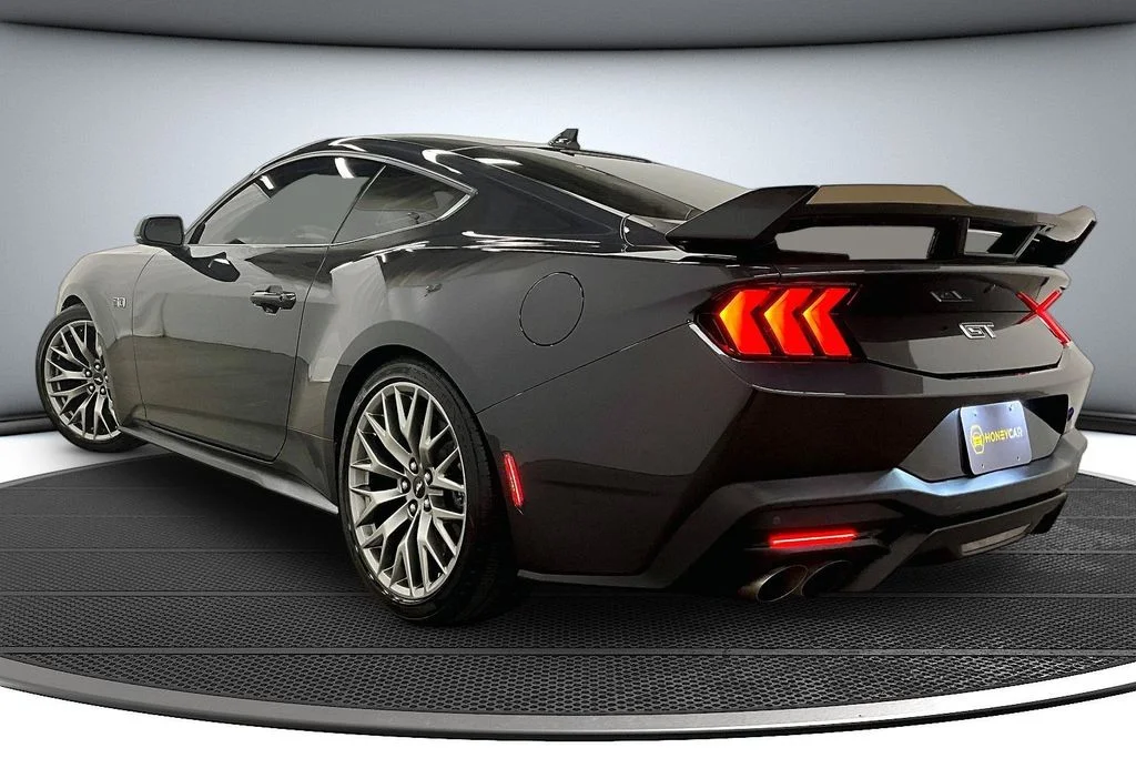 Used 2024 Gray Ford GT Premium image 4