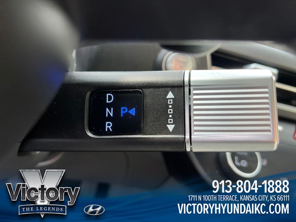 Used 2025 Gray Hyundai SEL image 24