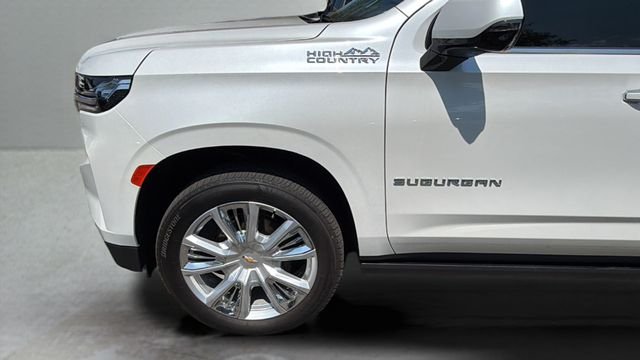 Used 2024 Beige Chevrolet High Country image 40