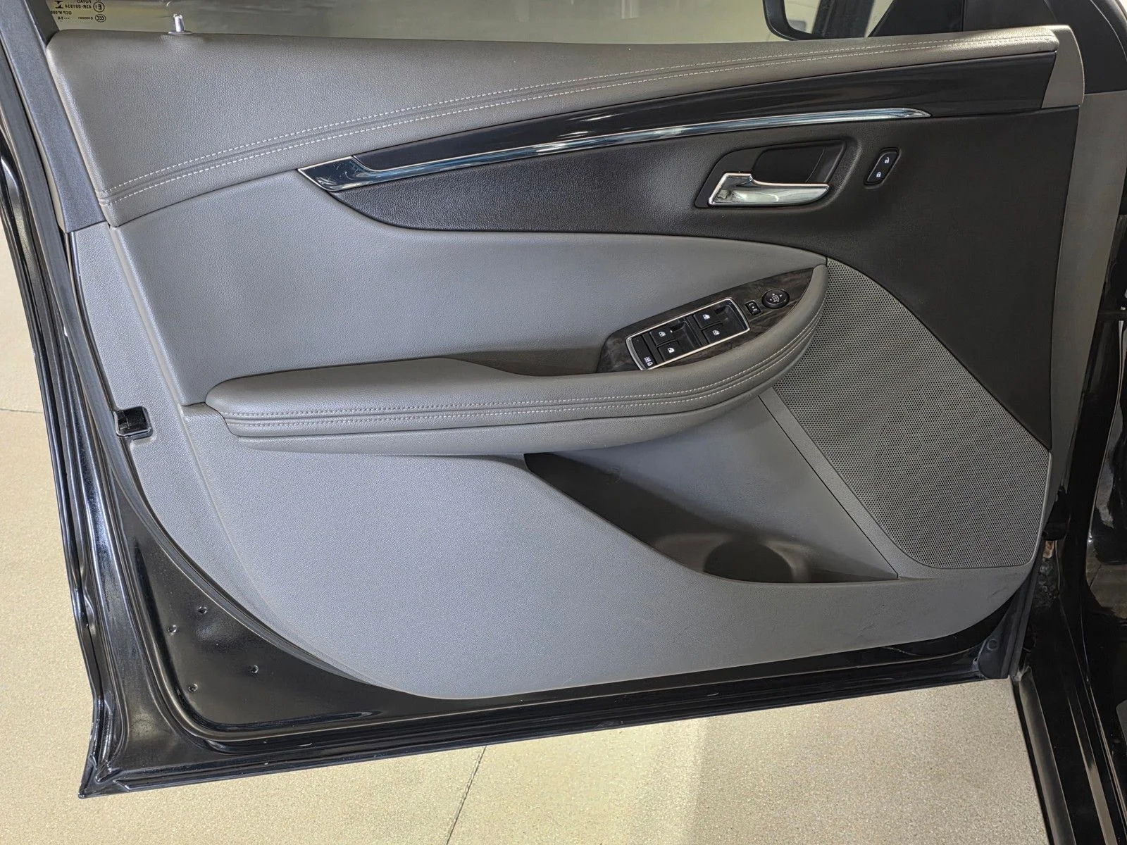 Used 2015 Black Chevrolet LTZ image 16