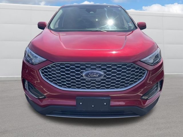 Used 2023 Rapid Red Metallic Tinted Clearcoat Ford SEL image 13
