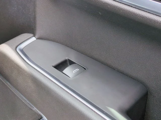 Used 2022 White Chevrolet LT image 38
