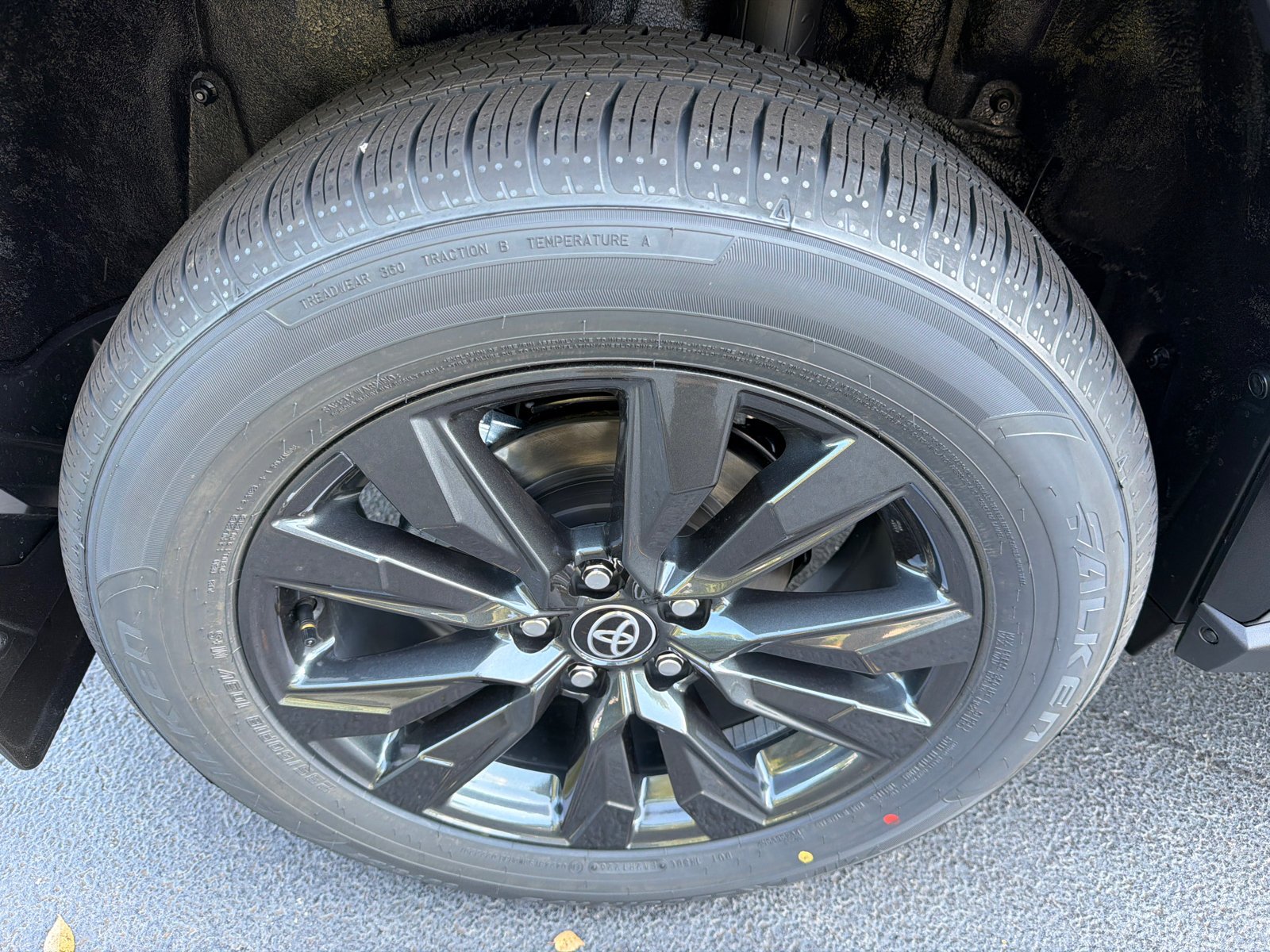 New 2026 Meteor Shower Toyota XLE Premium image 17