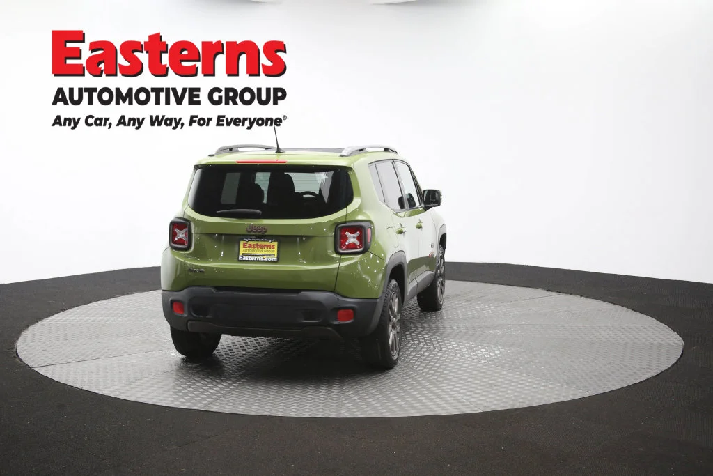 Used 2016 Green Jeep Latitude image 42