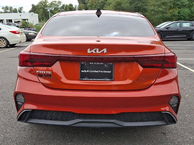 Used 2022 Red Kia LXS image 6