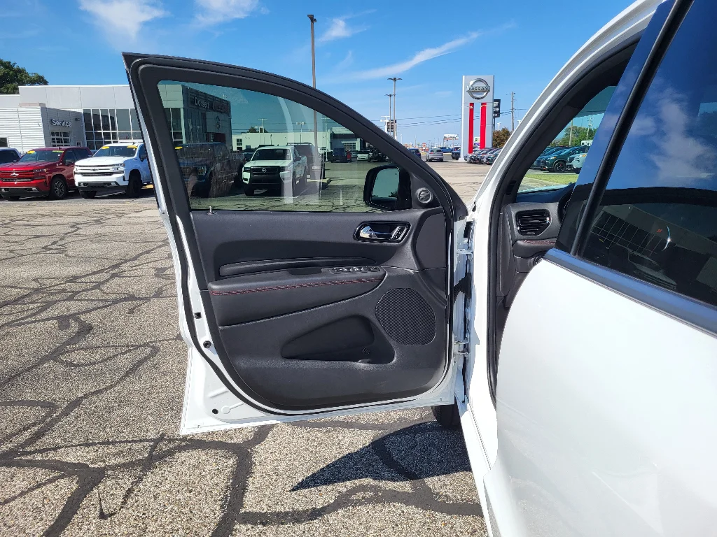 Used 2023 White Knuckle Clearcoat Dodge R/T Plus image 19