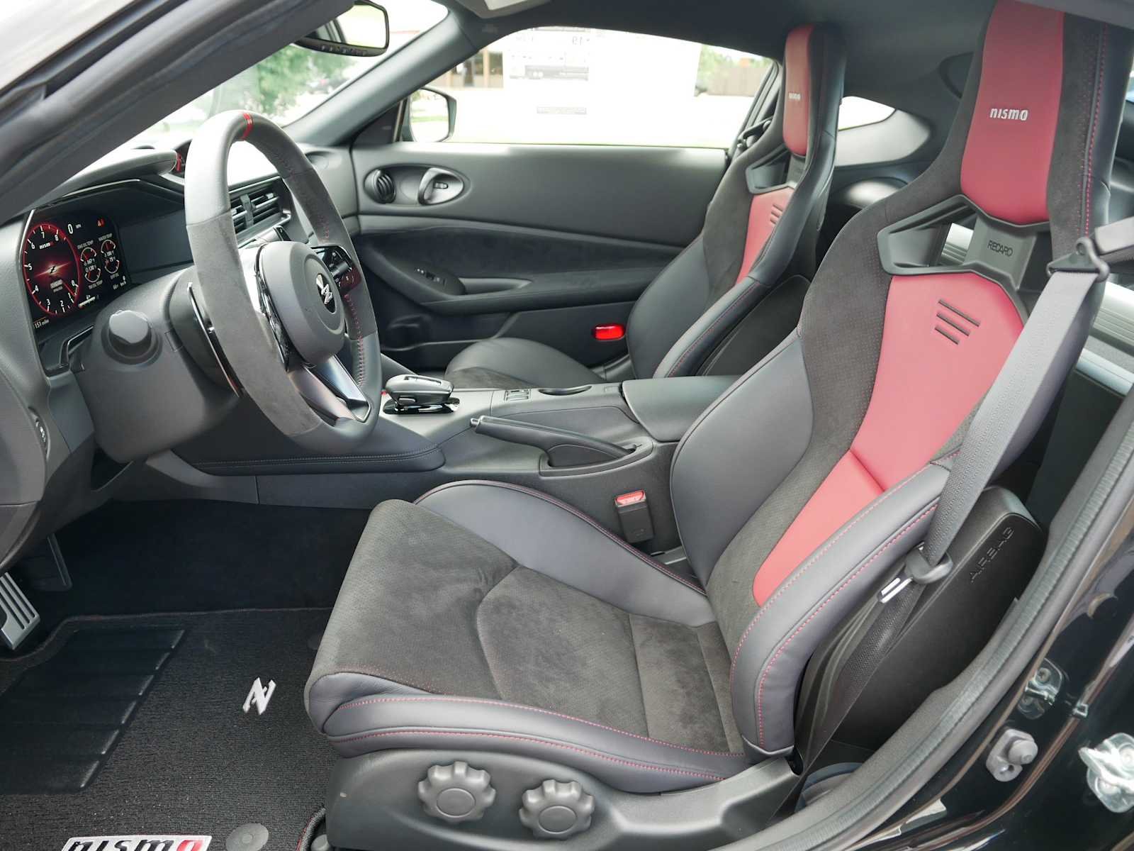 New 2025 Black Diamond Pearl Nissan NISMO® image 9
