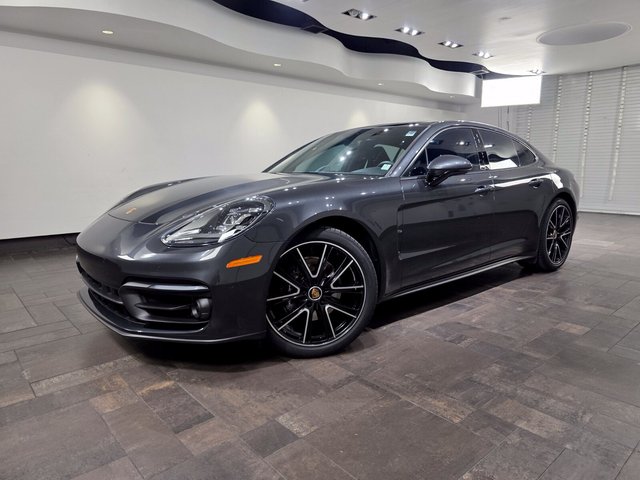 2023 Porsche Panamera 