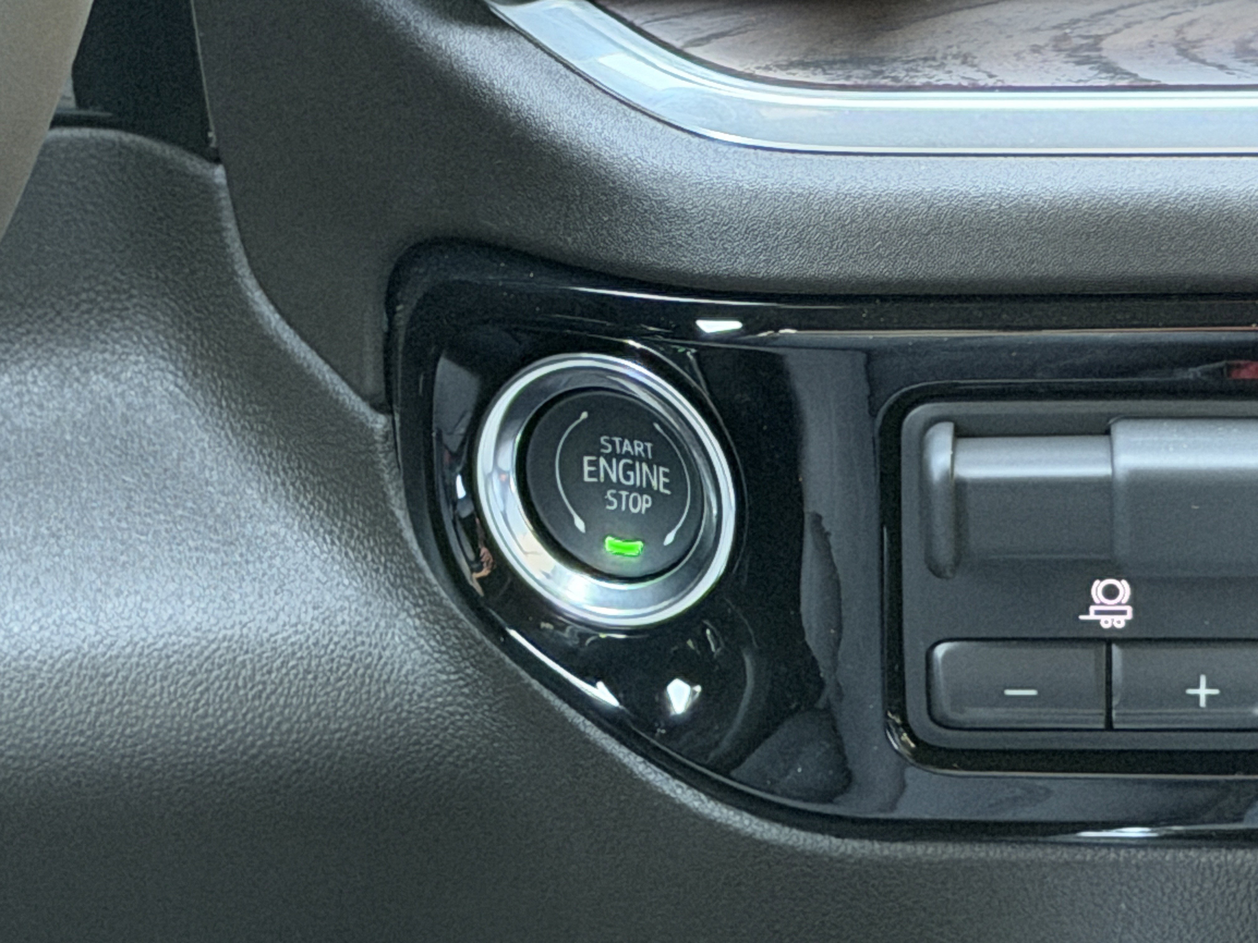 New 2026 Summit White GMC SLT image 37