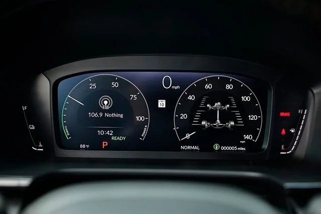 New 2026 Urban Gray Pearl Honda TrailSport image 36