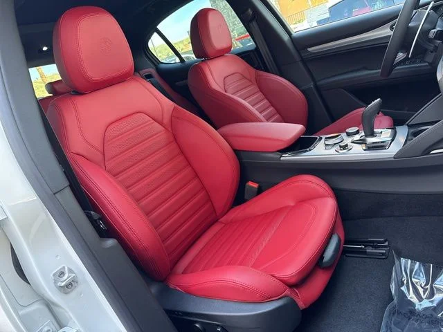 New 2026 White Alfa Romeo Base image 18