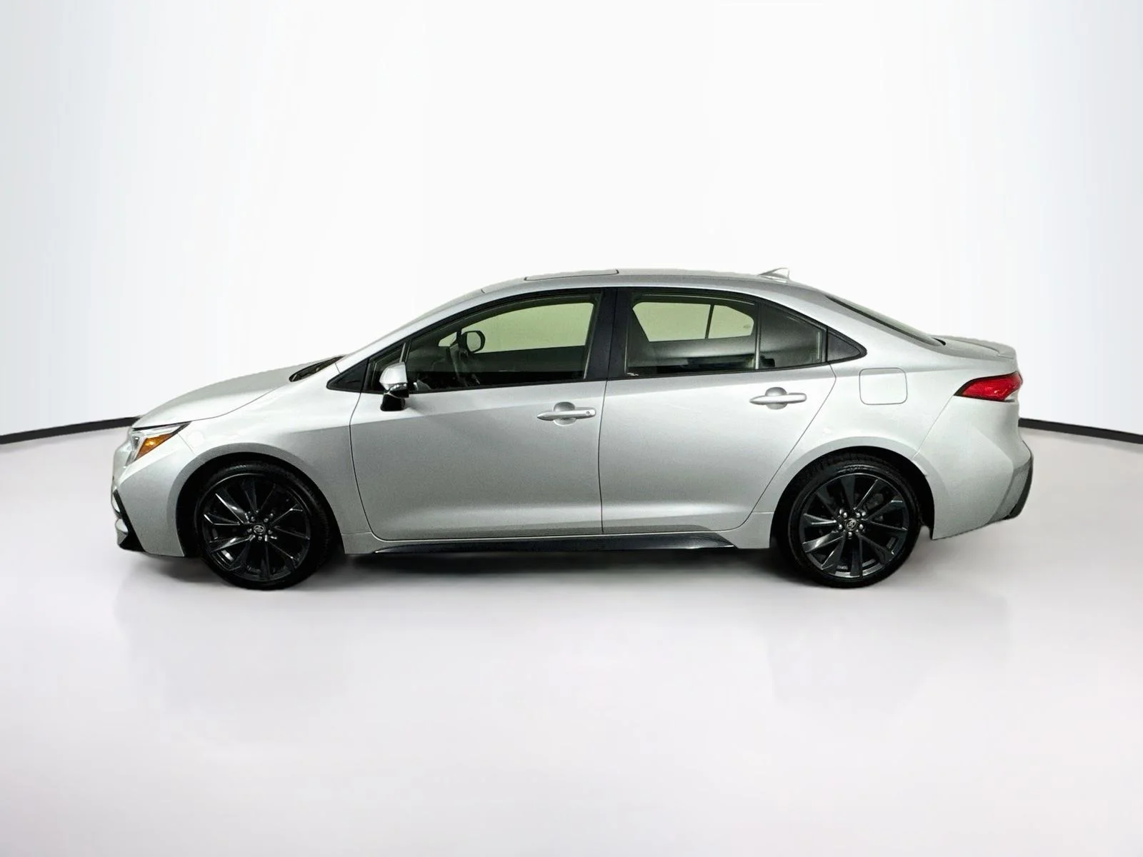 Used 2024 Silver Toyota SE image 4