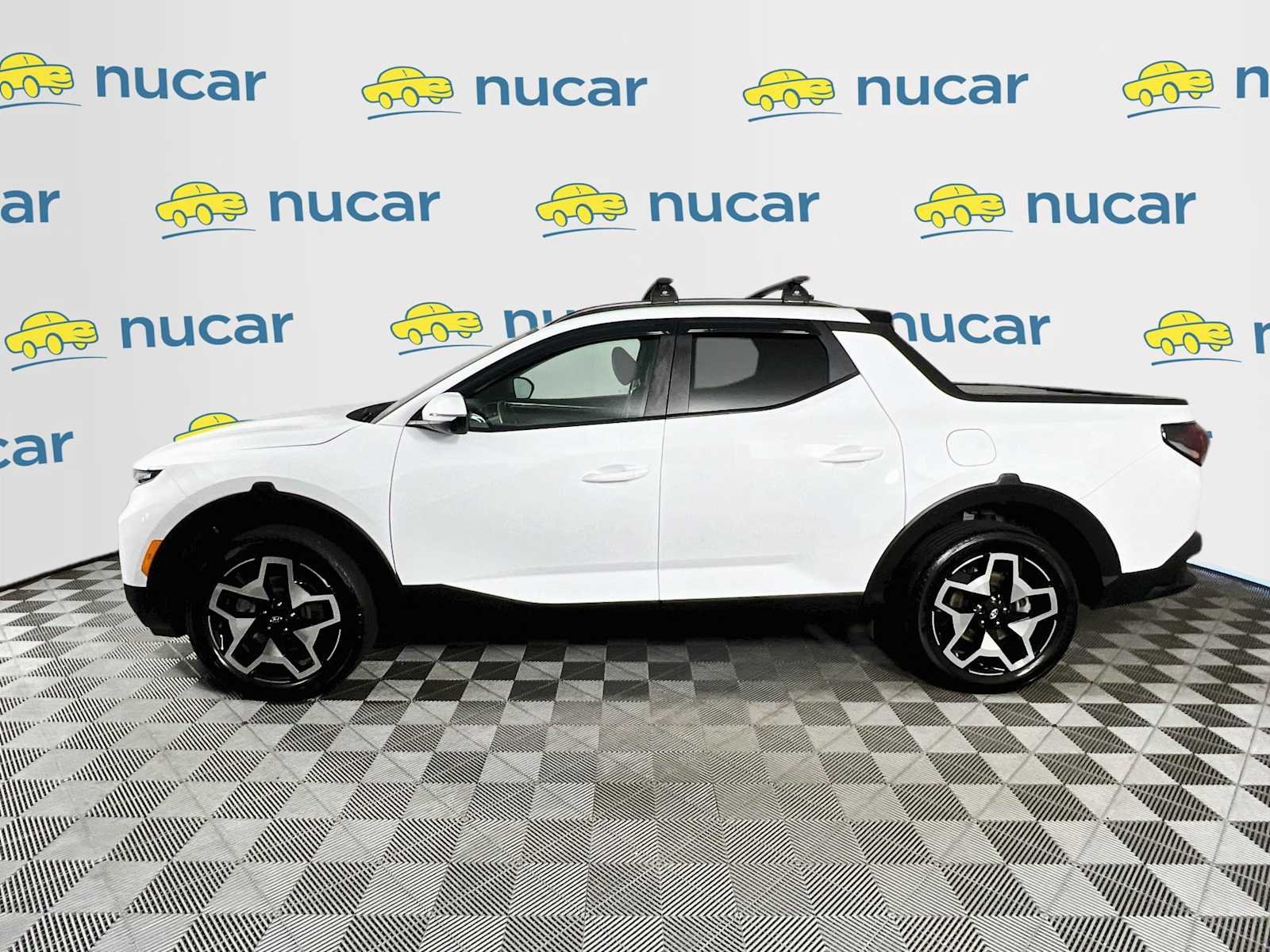 Used 2024 Atlas White Hyundai Limited image 4