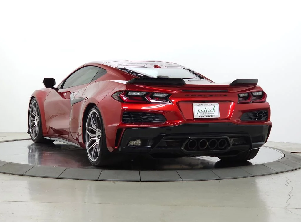 Used 2025 Red Chevrolet E-Ray image 3