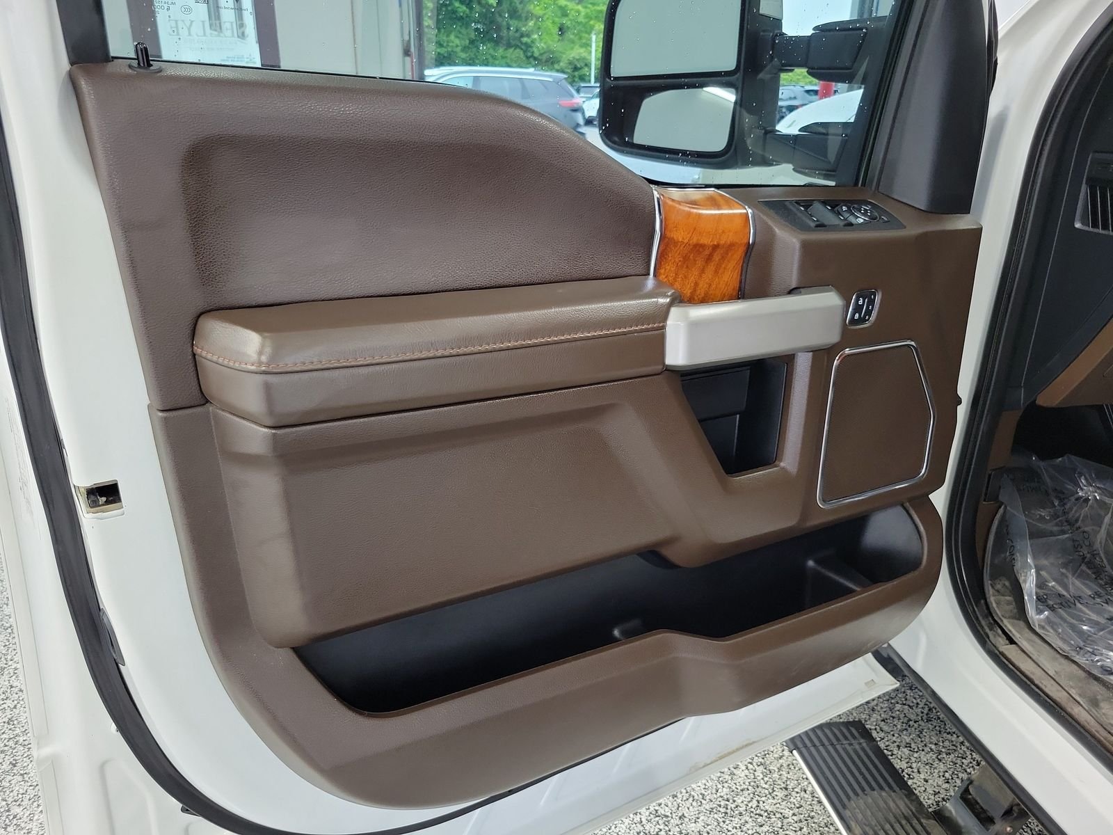 Certified Used 2020  Ford King Ranch image 6
