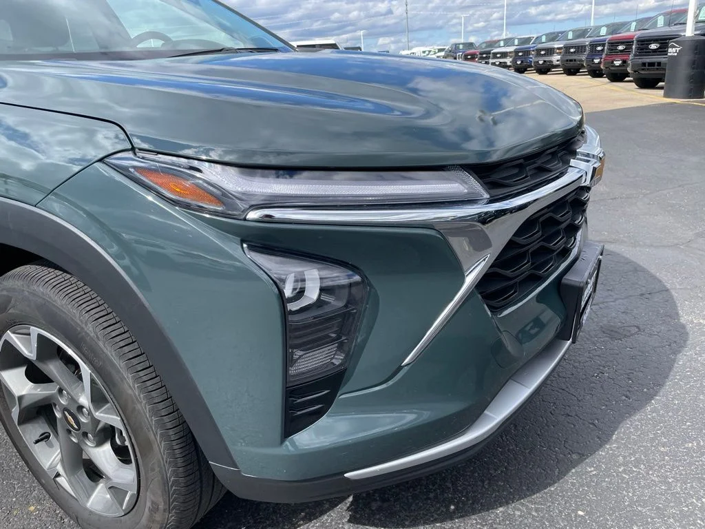 Used 2025 Cypress Chevrolet LT image 24