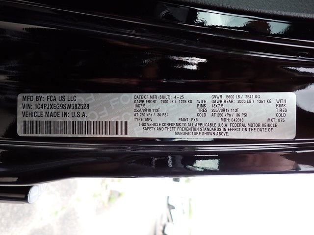 2025 Jeep Wrangler 4-Door Sahara - Photo 17
