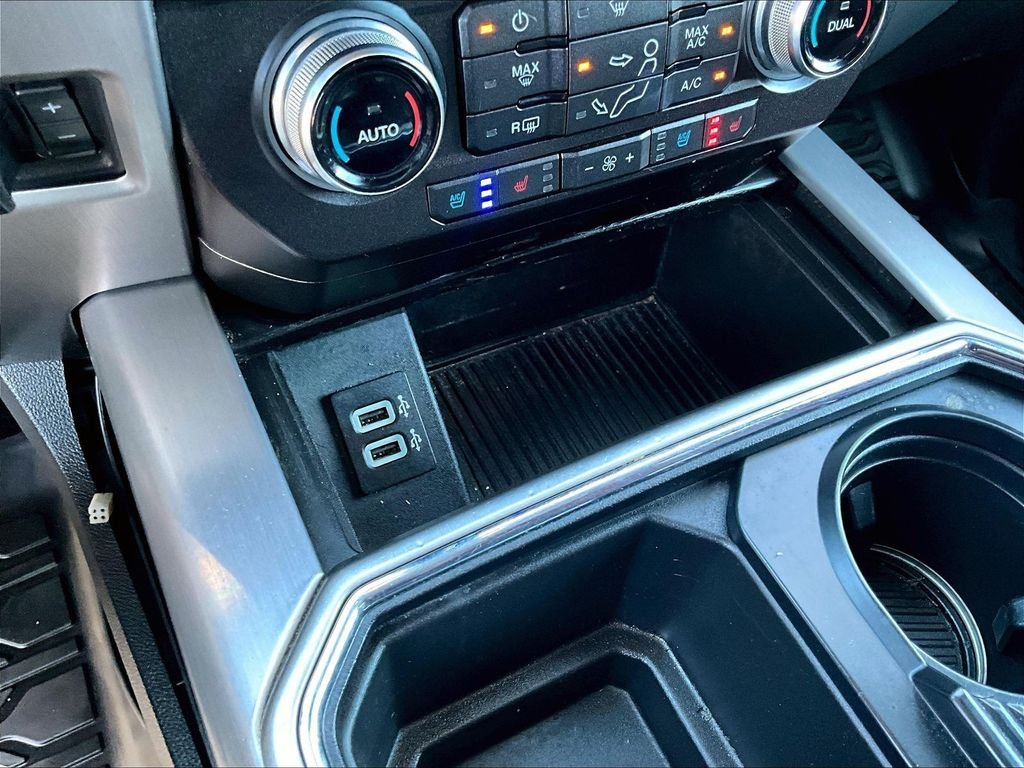 Used 2019 Black Ford Platinum image 17