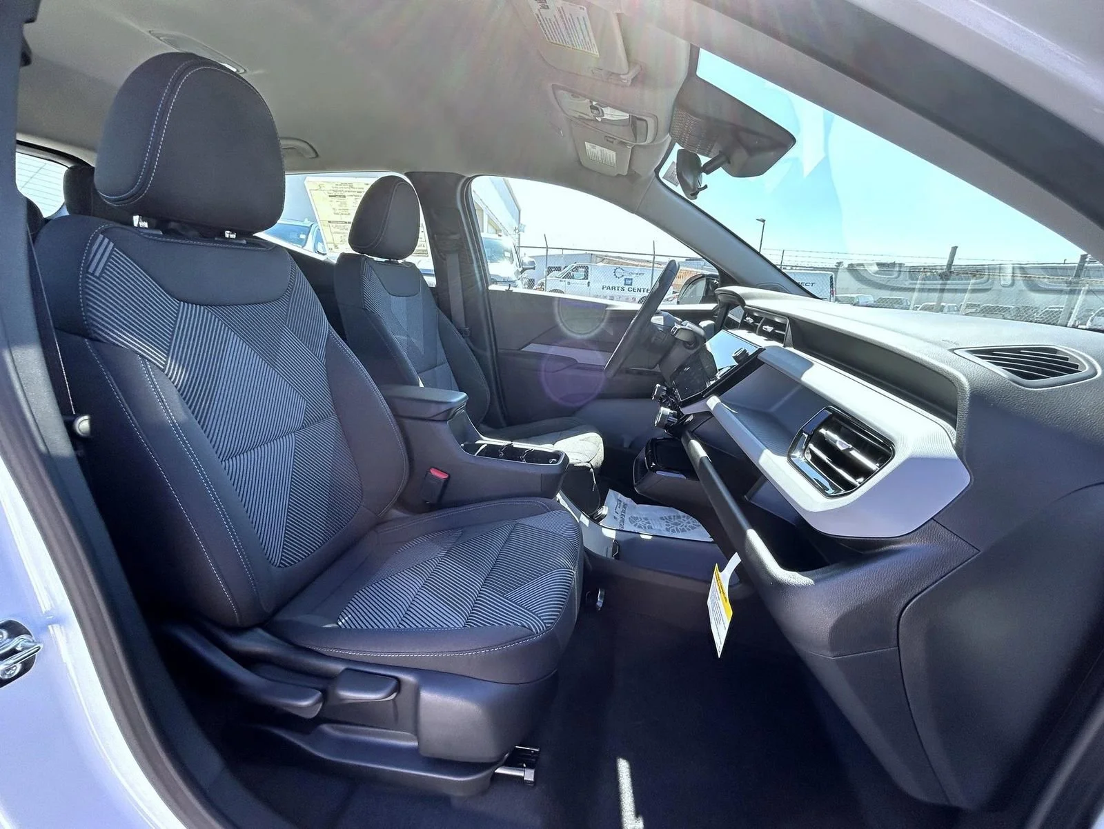 New 2027 Summit White Chevrolet LT image 15