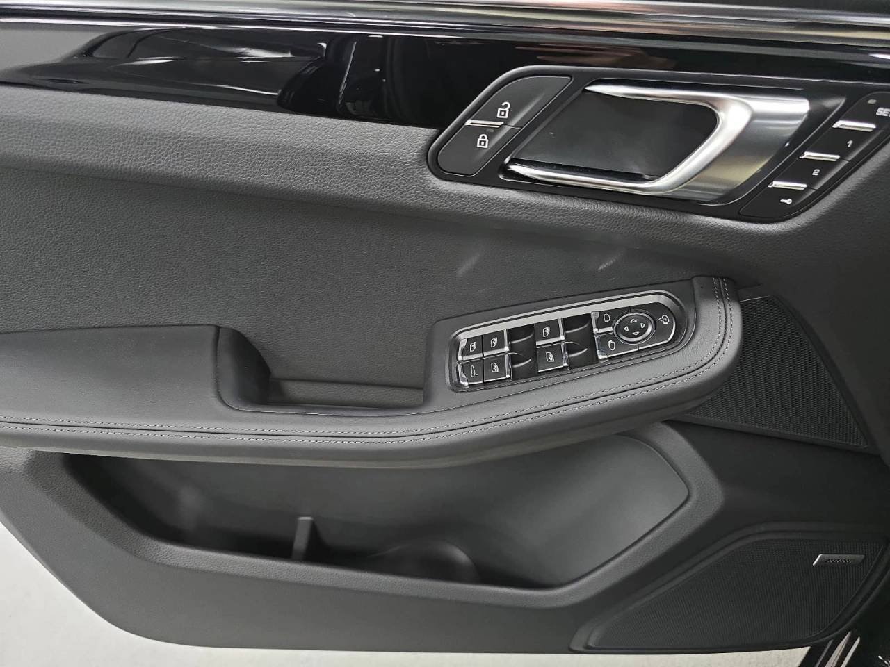 New 2026 Volcano Grey Metallic Porsche S image 23