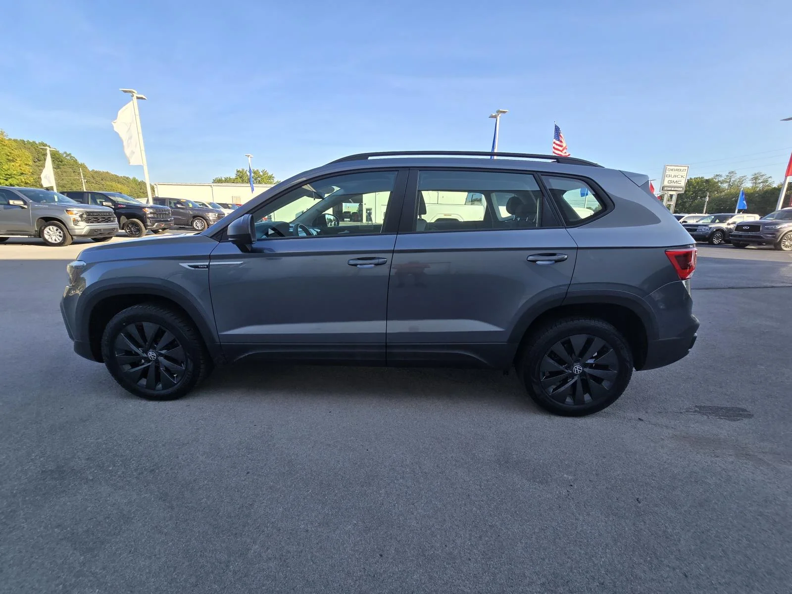 Used 2024 Gray Volkswagen 1.5T S image 4