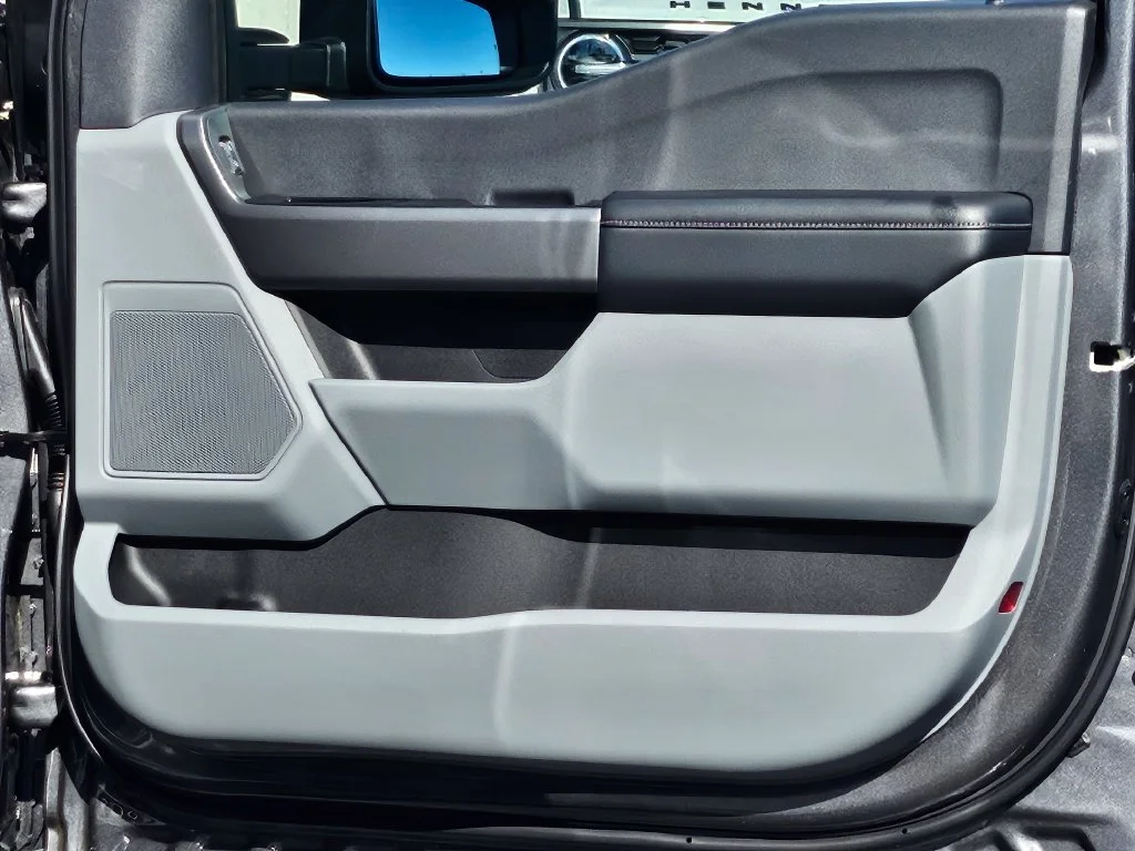 New 2027 Carbonized Gray Metallic Ford F-350® XLT image 35