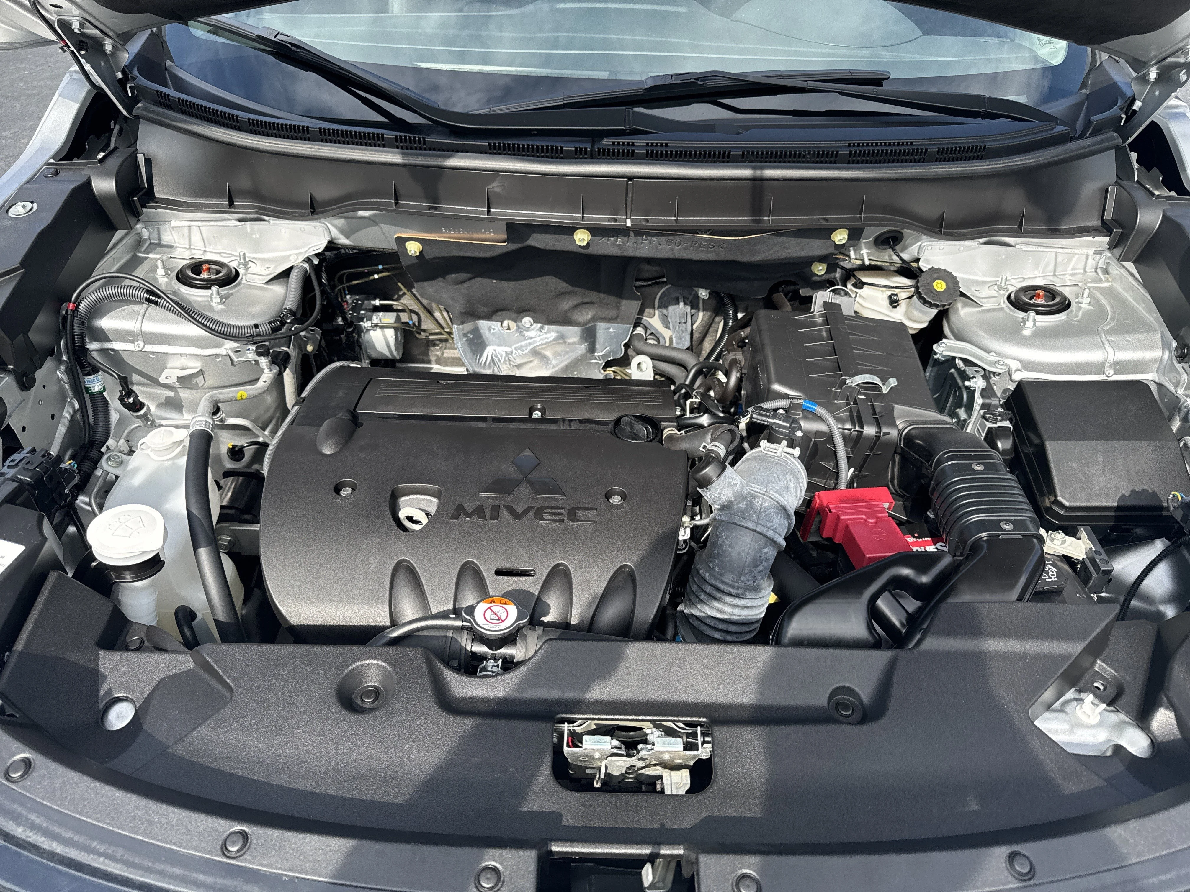 Used 2025  Mitsubishi 2.0 ES image 37