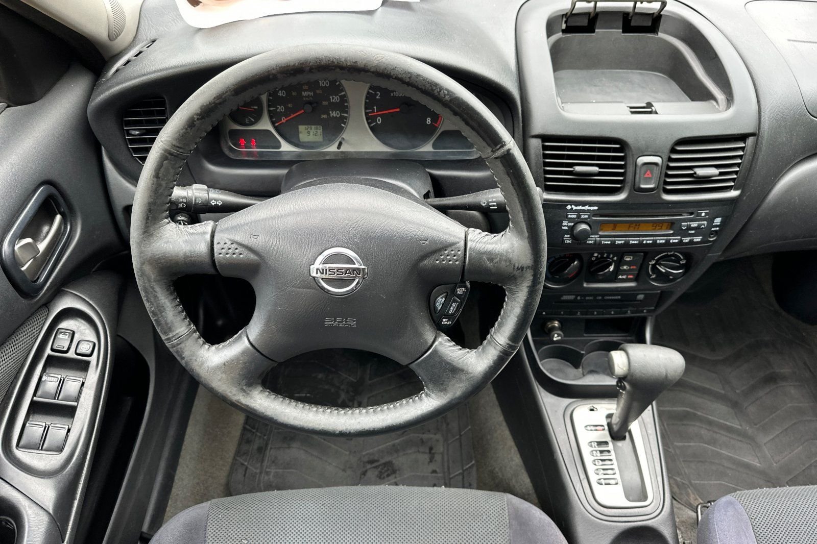 Used 2006 Yellow Nissan SE-R image 15