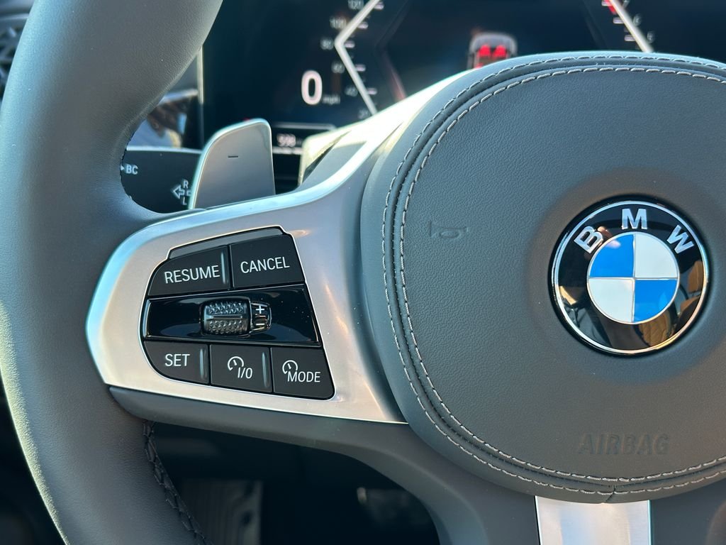 New 2026 Dravit Grey Metallic BMW xDrive40i image 19