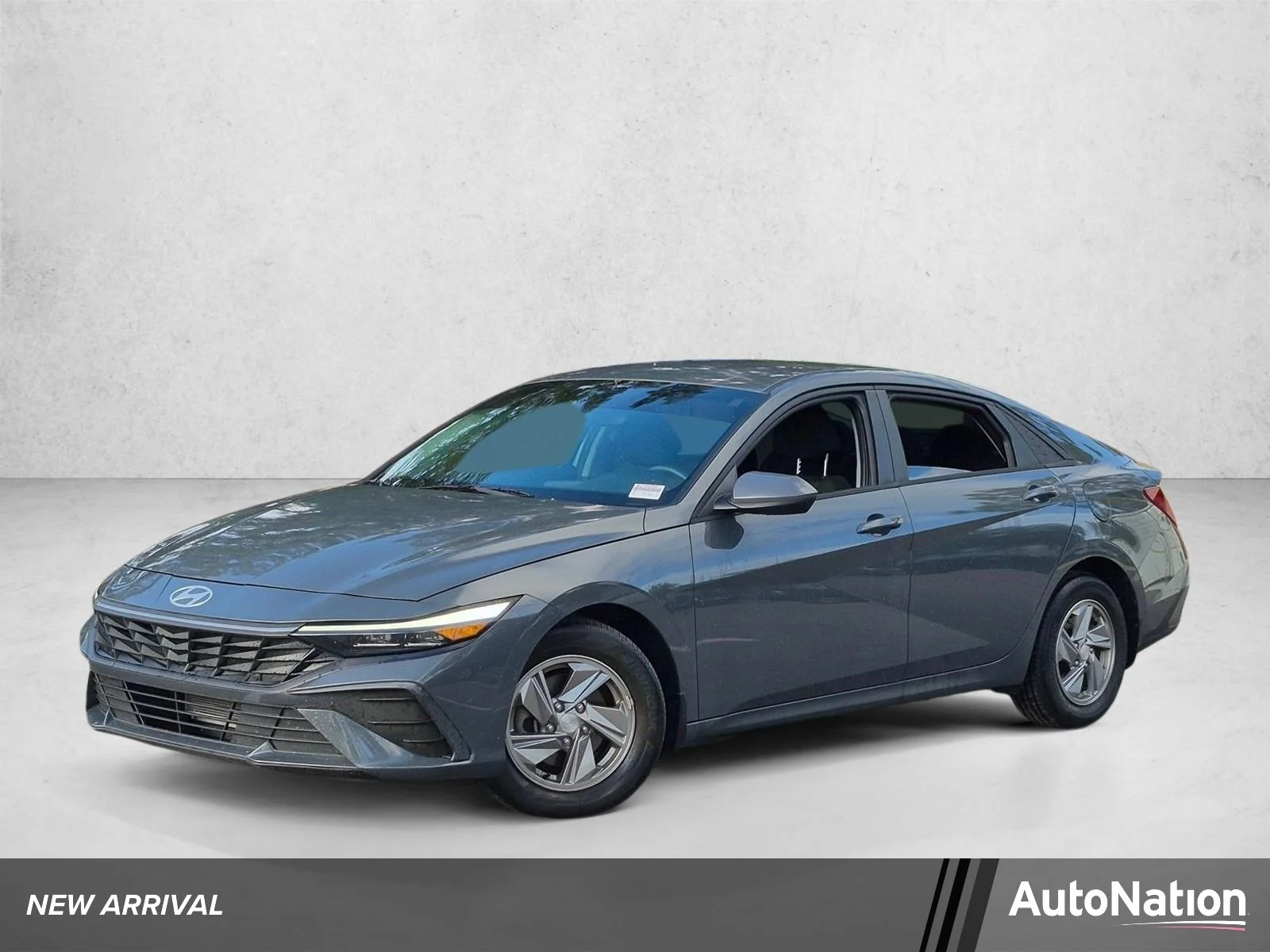 Used 2024 Ecotronic Gray Hyundai SE image 1