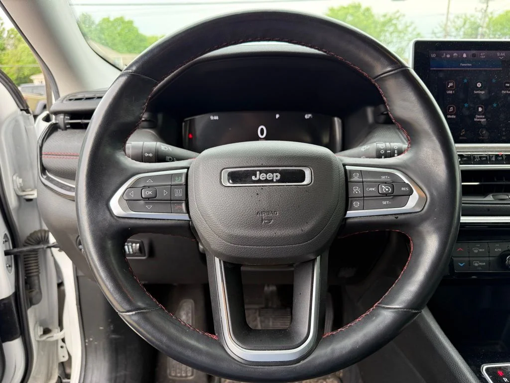 Used 2022 White Jeep Trailhawk image 14