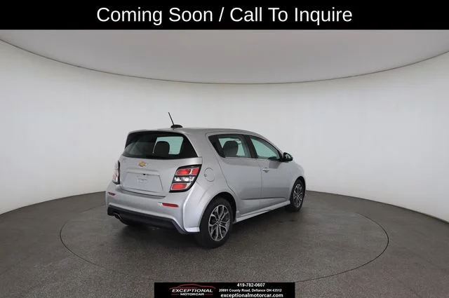 Used 2017 Silver Chevrolet LT image 18