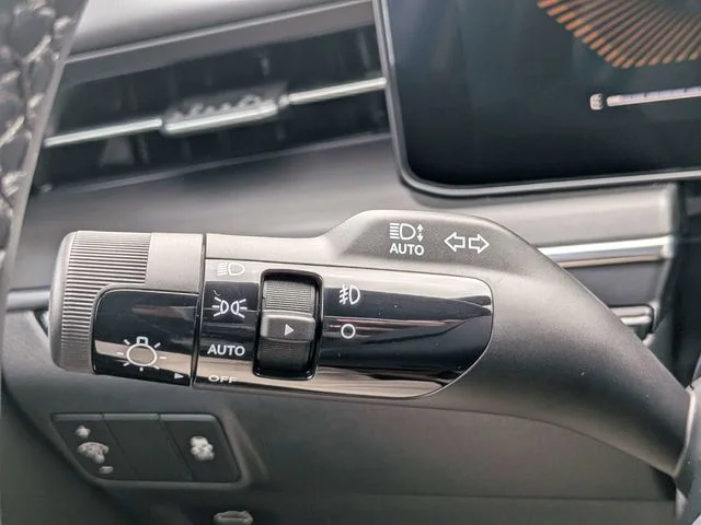 New 2026 Snow White Pearl Kia GT-Line FWD image 26