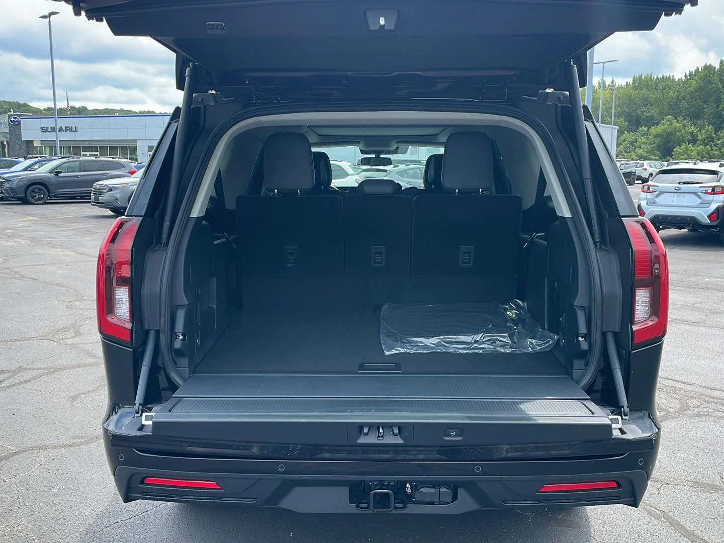 New 2027 Agate Black Metallic Ford Active image 29