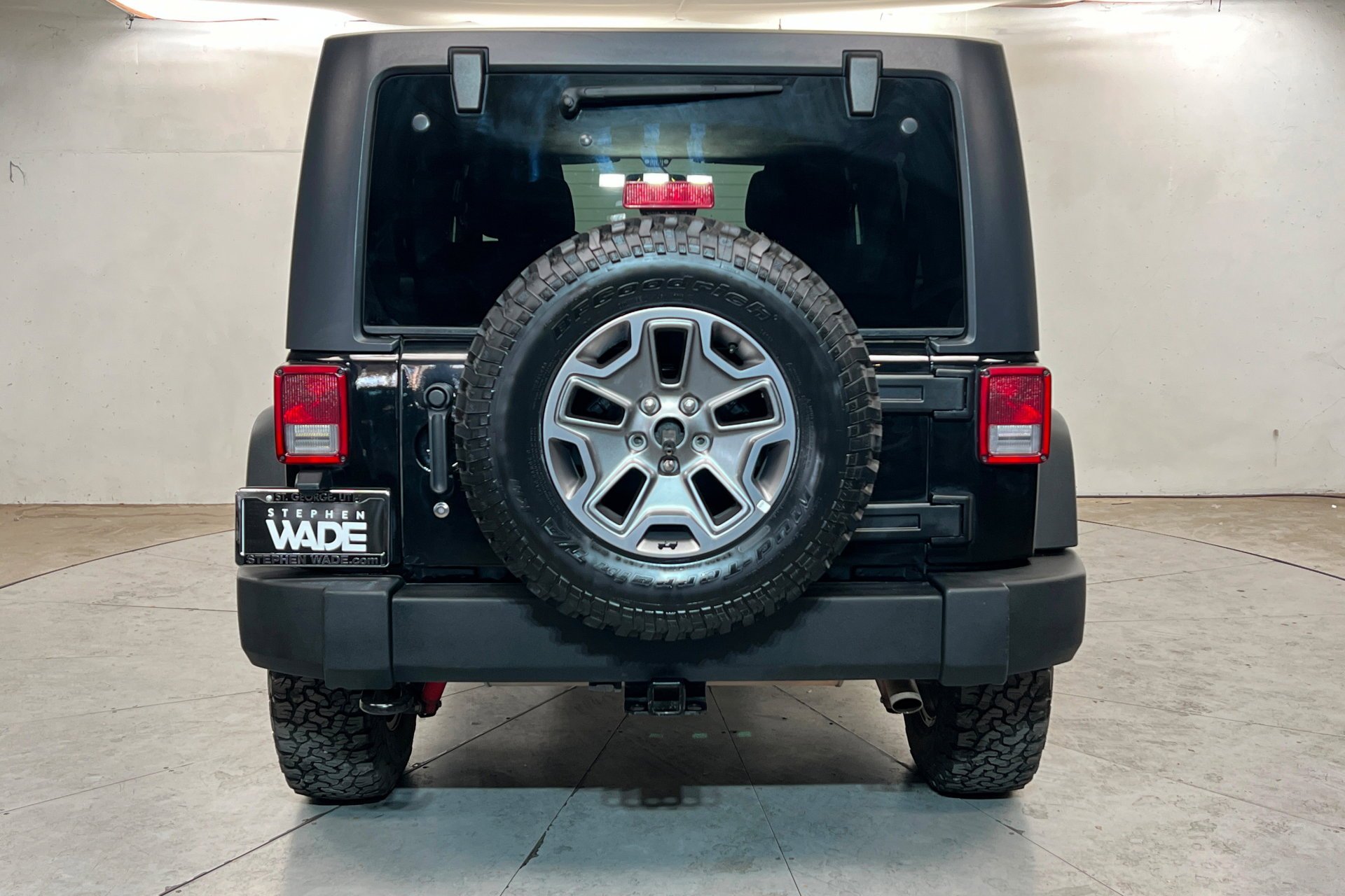 Used 2016 Black Clearcoat Jeep Rubicon image 5