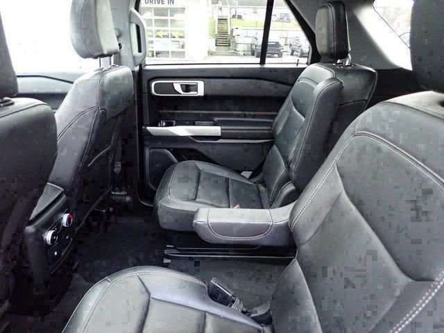 Used 2023 Red Ford XLT image 13