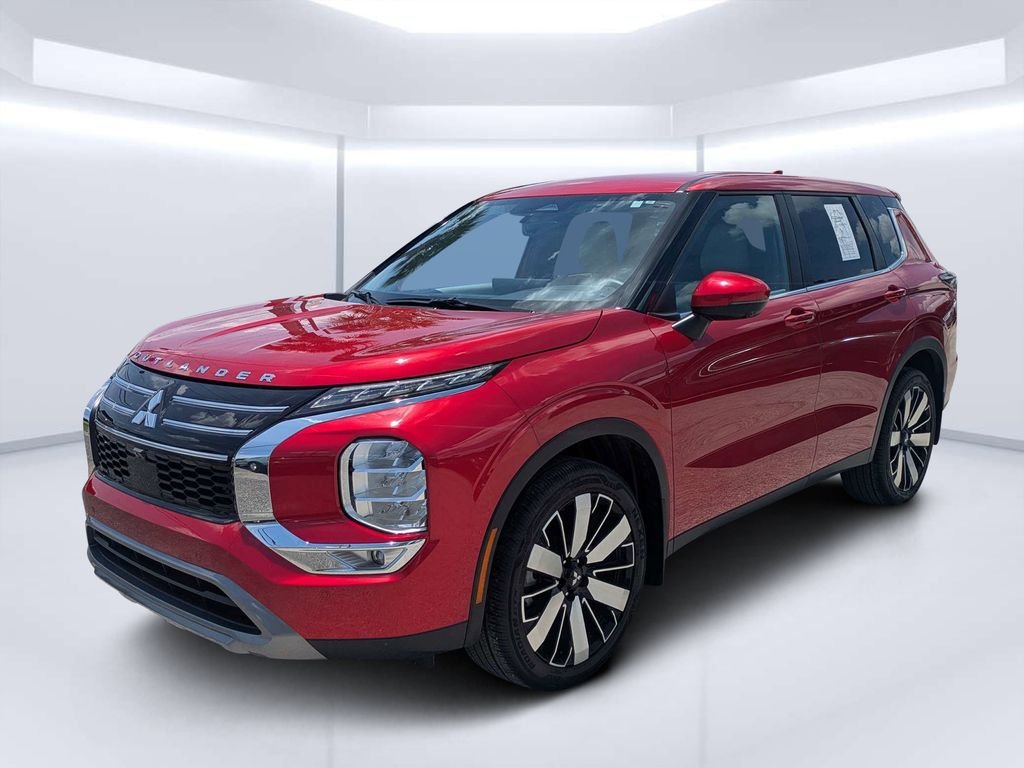 Used 2025  Mitsubishi SE image 7