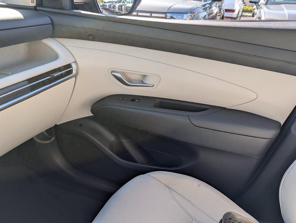 New 2026 Black Hyundai SE FWD image 23