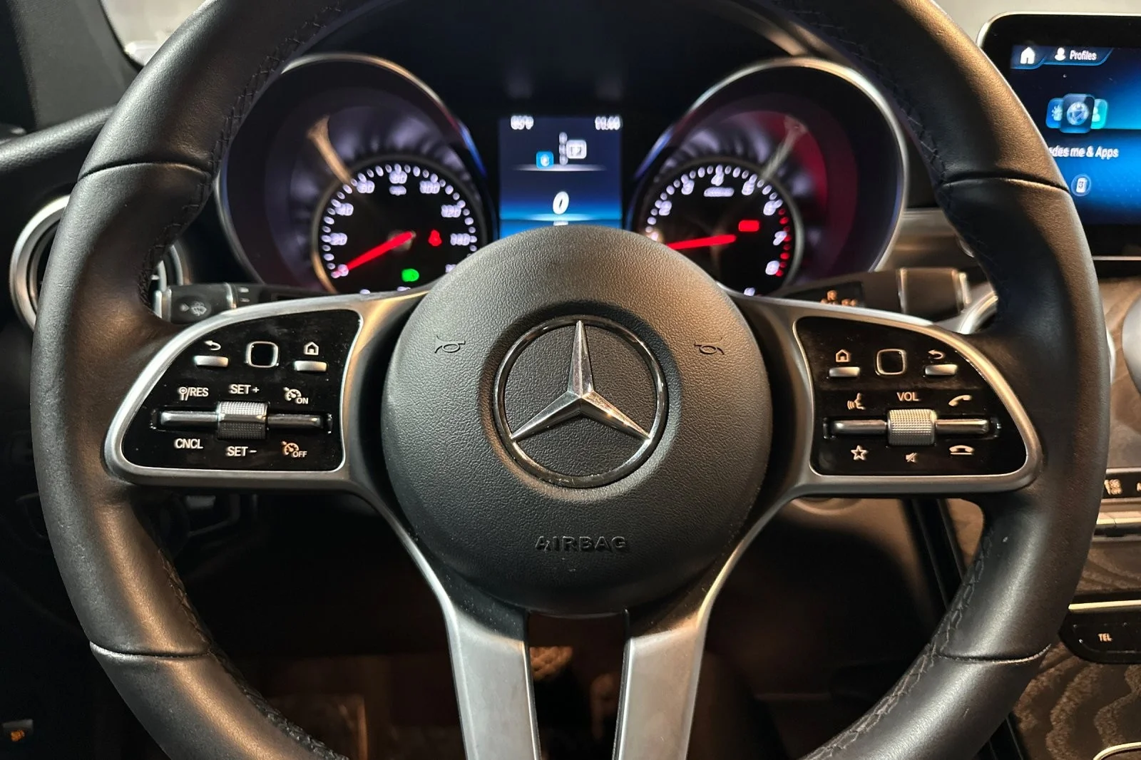 Used 2022 Black Mercedes-Benz GLC 300 4MATIC® SUV image 22