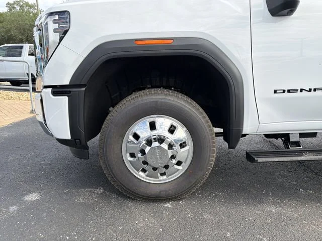 New 2026 Summit White GMC Denali DRW image 34